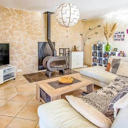 Repose By Villa Argeliers