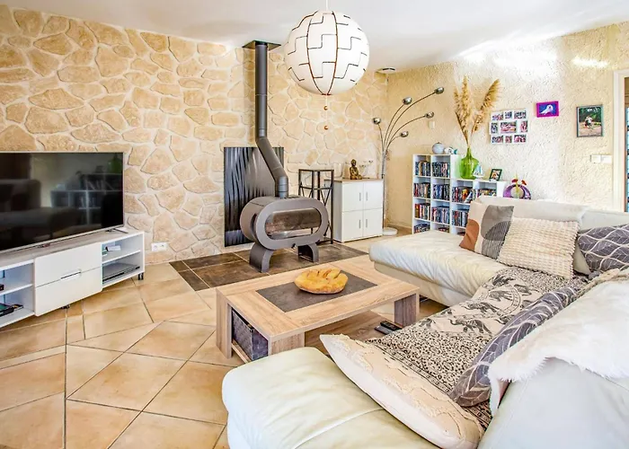 Repose By Villa Argeliers
